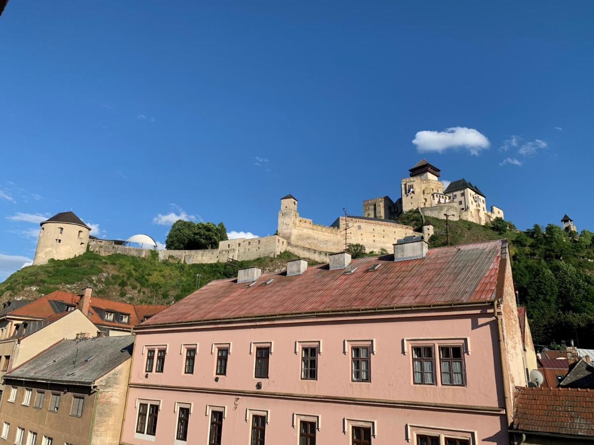 Penzion Deloris Trenčín Exteriér fotografie