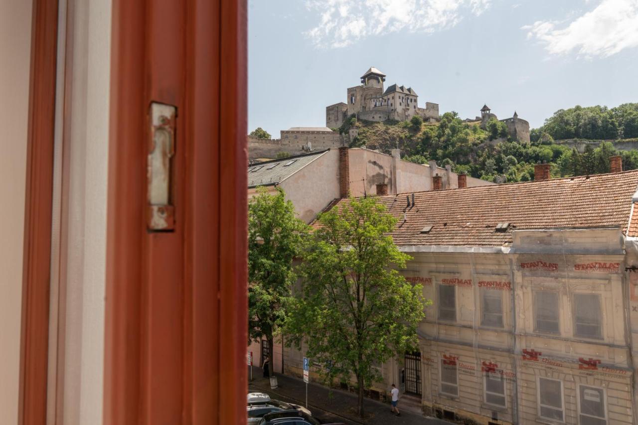 Penzion Deloris Trenčín Exteriér fotografie